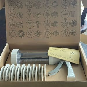 Pampered Chef Cookie Press